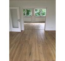 Schöne kernsanierte großzügige 4 Zimmer Wohnung in zentraler Lage - Böblingen Dagersheim