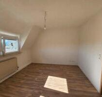 Freies WG-Zimmer in 3er WG, Stuttgart Bad Cannstatt