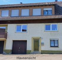 Haushälfte mit 5 Zimmern, Balkon & Garage in Meßst.-Oberdigisheim - Meßstetten
