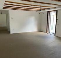 Erstbezug nach Komplettsanierung: schöne, helle 2,5 Zimmerwohnung - Bad Nauheim