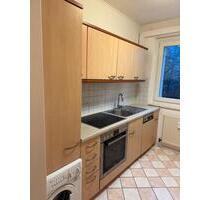 Einbauküche in Holzoptik - 400,00 EUR Kaltmiete, in Berlin (PLZ: 12247) Steglitz-Zehlendorf