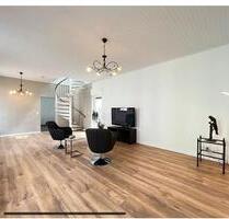 Großzügige, helle Maisonette-Wohnung mit separatem Eingang - Krefeld Benrad