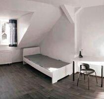 Studenten - Wohnungen - 250,00 EUR Kaltmiete, in Bernburg (Saale) (PLZ: 06406)