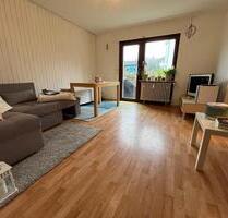 Schön, helle 2,5 Zimmer-Wohnung mit gemütlicher Terrasse - Esslingen am Neckar Hegensberg