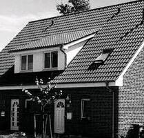 Doppelhaushälfte + Garage + Garten + PV-Anlage + Wallbox - Köthen (Anhalt)