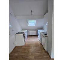 Frisch renovierte, helle 4-Zimmer-Wohnung - Aachen Aachen-Mitte