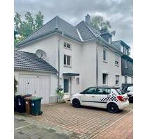 46m2 Dreizimmer im DachgeschossDreifamilienhaus - Mülheim an der Ruhr Dümpten
