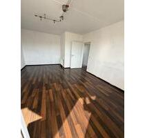 3-Zimmer-Wohnung - 650,00 EUR Kaltmiete, ca.  72,00 m² in Kassel (PLZ: 34117)