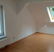 4-Zimmer-Wohnung mit BALKON in Reinsdorf zu vermieten!
