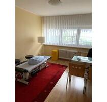 Praxisraum zu vermieten - 310,00 EUR Kaltmiete, ca.  17,00 m² in Frankfurt am Main (PLZ: 60320) Mitte-Nord