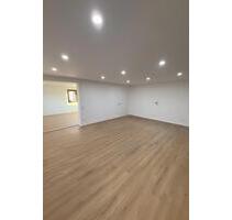 Frisch sanierte 4-Zimmer-Wohnung in Bibertal (106qm, OG)