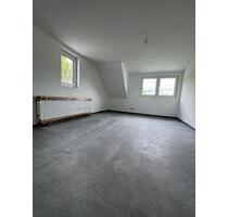 Moderne 4-Zimmer Maisonette Wohnung - Kernsaniert - Kleinmaischeid