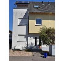 Moderne Doppelhaushälfte in zentraler Lage von Weinheim-West