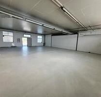 Halle direkt an der A7 - 1.200,00 EUR Kaltmiete, in Herbrechtingen (PLZ: 89542)