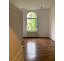 Helle 3-Zimmer-Wohnung mit Balkon - Halle (Saale)