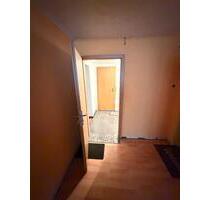 1 -Zimmer-Wohnung mit Küche und Bad in Brebach-Saarbrücken