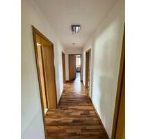 Schöne 3-Zimmerwohnung, Balkon, Garten, Garage - Spangenberg