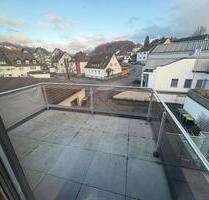 Drei Zimmer Wohnung mit Balkon - 800,00 EUR Kaltmiete, ca.  75,00 m² in Engelskirchen (PLZ: 51766)