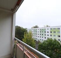 3-Raumwohnung mit Badewanne - 299,00&nbsp;EUR Kaltmiete, ca.&nbsp; 57,50&nbsp;m&sup2; in Chemnitz (PLZ: 09119) Kapellenberg