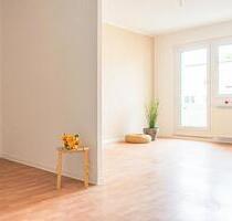 3-Raum-Erdgeschosswohnung mit Balkon und offener Küche - Chemnitz Klaffenbach