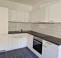 Mit Einbauküche und Duschbad***3-Zimmer-Wohnung mit Balkon im Hochparterre! - Leipzig West