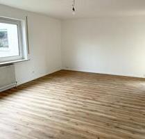 Erstbezug n. Renovierung: Tolle 2,5 Zimmer Wohnung mit Balkon - Aalen Dewangen