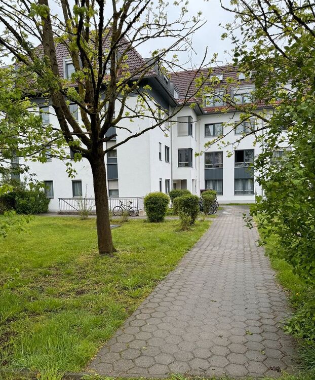 2 Zimmer Wohnung - 1.200,00 EUR Kaltmiete, ca.  63,00 m² in Königsbrunn (PLZ: 86343)