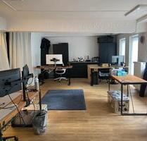 Co Working Schreibtisch in kreativem Büro - Köln Innenstadt