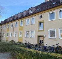 Schicke 1,5-Zimmer-DG-Wohnung mit Tageslichtbad - Braunschweig Lehndorf-Watenbüttel