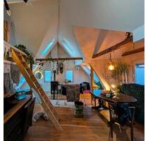 Tolle DG Wohnung - voll möbliert - sofort frei! - Berlin Lichtenberg