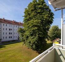 Ab Mai vermietbar! Ruhige 3-Zimmer-Wohnung mit Balkon - Chemnitz Altendorf