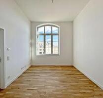 *** Hochwertig sanierte 2-Raum-Wohnung im ehemaligen Gymnasium *** - Zwickau