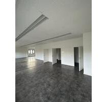 Büroflächen in Leonberg-Eltingen (169 m² & 94 m²) – flexibel anmi