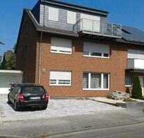 Haus in Urfeld zu vermieten - 2.500,00 EUR Kaltmiete, ca.  200,00 m² in Wesseling (PLZ: 50389)