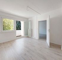 Deine neue 2-Zimmer-Wohnung mit Balkon wartet auf Dich! Hereinspaziert! - Neuhausen/Erzgebirge