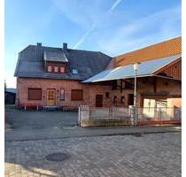 EFH 140 qm auf 2000 qm bebaubarem Grund. Viele Nebengebäude - Rötgesbüttel