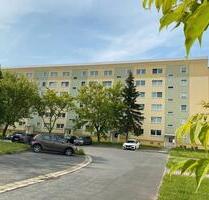 Helle 4-Zimmer-Wohnung mit Balkon und Küche - Plauen Alt Chrieschwitz