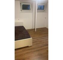 1-Zimmer Souterrain am Fuchsrain, auch für kurz Zeit Vermietung - Stuttgart Stuttgart-Ost