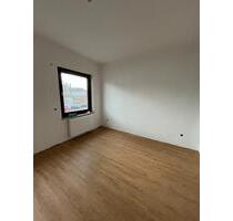 Renovierte 3 Zimmerwohnung - 750,00 EUR Kaltmiete, ca.  83,00 m² in Löhne (PLZ: 32584)