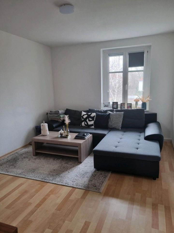 2 Raum Wohnung - 380,00 EUR Kaltmiete, ca.  51,00 m² in Arnsdorf (PLZ: 01477)