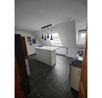 Geräumige 4-Zimmer-Wohnung im 1. Stock, 94qm - Stegaurach