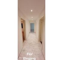 *Neu sanierte 2-Zimmer-Wohnung in Horrheim* - Vaihingen an der Enz