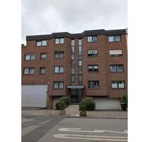 Helle 3-Zimmer-Wohnung mit Aufzug und Balkon - Düsseldorf Stadtbezirk 9