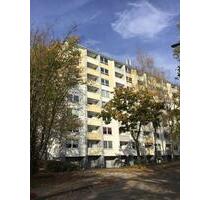 Gemütliche 2-Zimmer-Wohnung mit Balkon und Ententeich vor der Tür! - Essen Stadtbezirk VII
