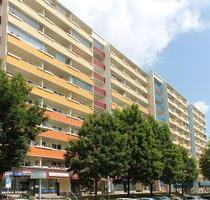 1-Raum-Wohnung mit Küche, großem Balkon und Dusche - Gera Lusan