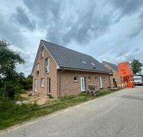 NEUBAU Doppelhaushälfte zur Vermietung - Großenaspe