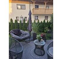 Exklusive 3-Zimmer-Wohnung mit Garten, Terrasse und Garage in Straubing