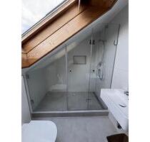 kernsanierte 3-Zimmer Dachgeschoss Wohnung in Dreifamilienhaus - Gerlingen