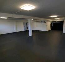 Yogaraum Kursraum - 35,00 EUR Kaltmiete, ca.  100,00 m² in Frankfurt am Main (PLZ: 60488) Mitte-West