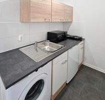 Mit den Lift in eurer neues Wohnglück - 1-Zimmer-Wohnung mit Einbauküche ruft! - Brandenburg an der Havel